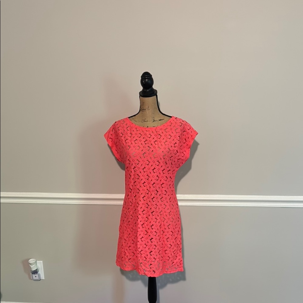 Sisi Coral Lace Dress size small